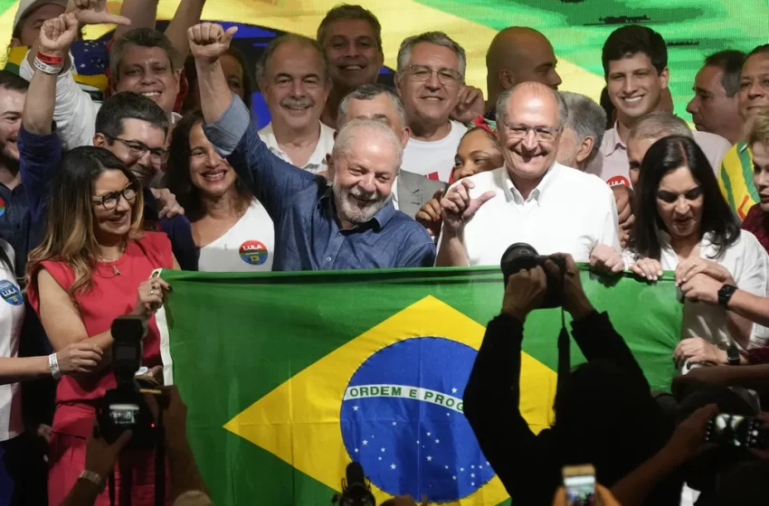  Eleições 2022: Lula é eleito presidente do Brasil com 50,90% dos votos