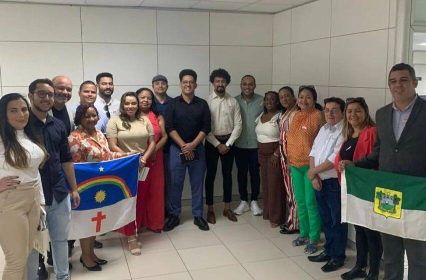  Comitiva de líderes de favela se reúne com ministros em Brasília