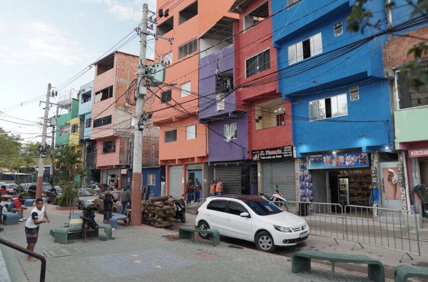  Cores na Favela: Projeto revitaliza casas em Paraisópolis 