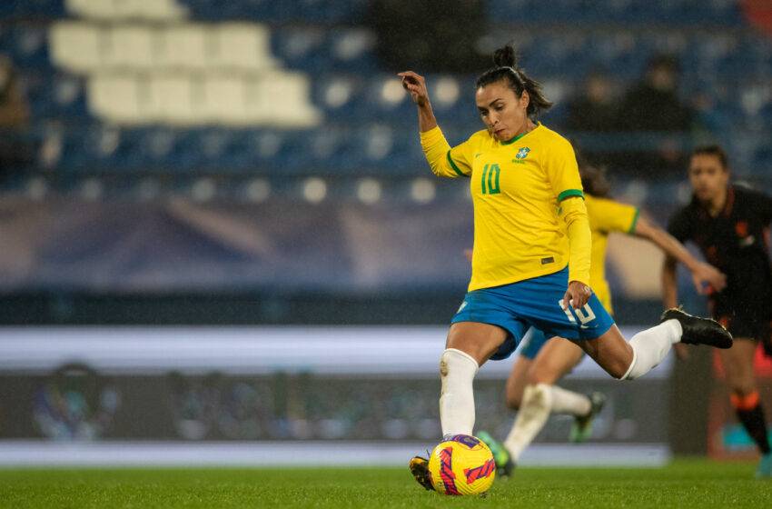  Seleção feminina de futebol é convocada para Copa do Mundo