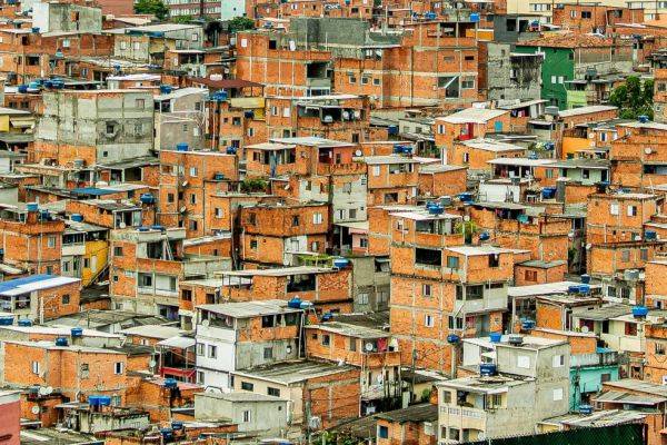  Conhecer as favelas de perto possibilita uma compreensão da realidade, além dos números