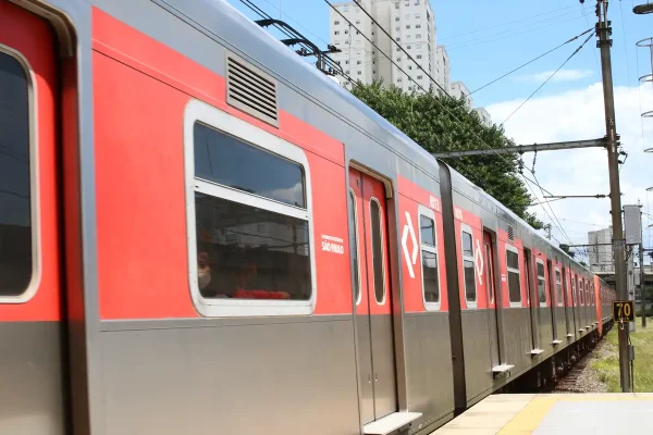 Artesp determina que CPTM retome operação de três linhas após falhas no transporte