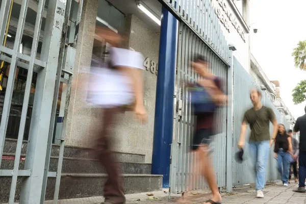 Governo libera inscrição no CadÚnico sem entrevista para famílias sozinhas