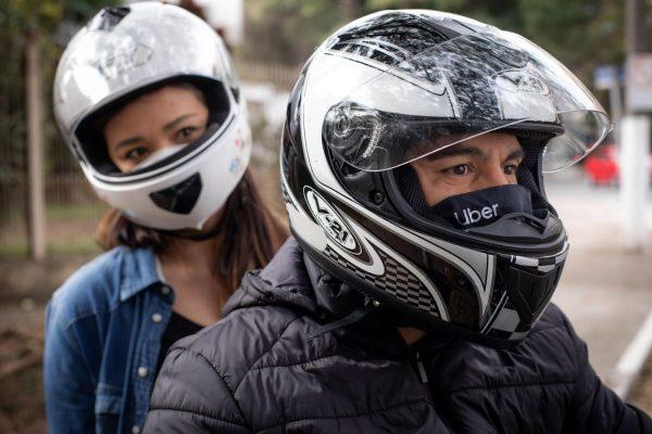 Justiça suspende decisão e mantém proibição do Uber Moto na cidade de São Paulo