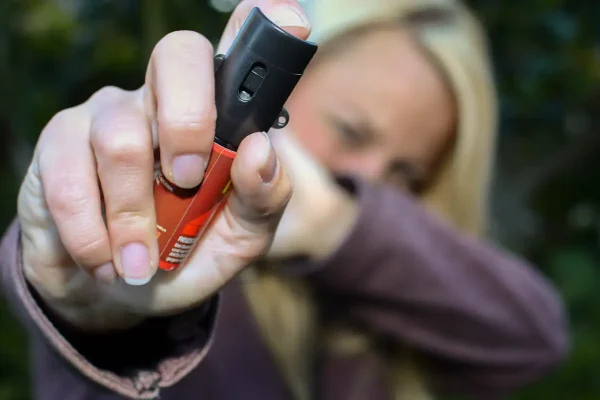 Presidência da República sanciona Lei 15.474 para uso de spray de pimenta por mulheres
