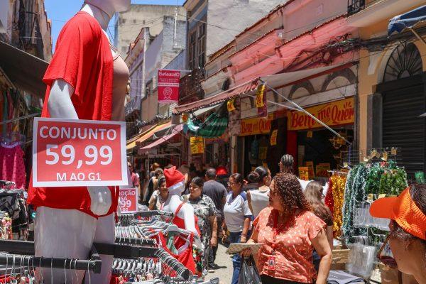 Consumidores têm novo prazo até 31 de agosto para renegociar dívidas bancárias